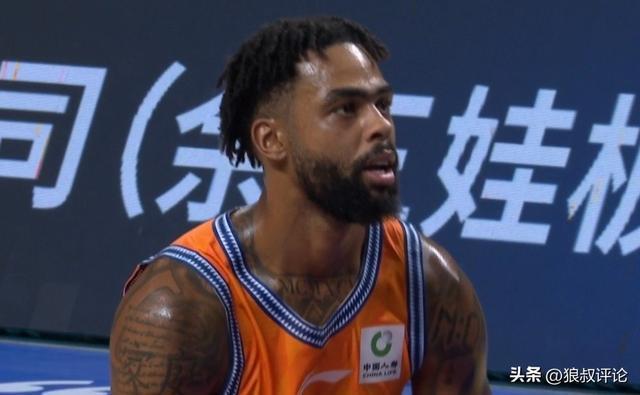 NBA级别后卫!拉塞尔CBA季前赛首秀轰18+7+9填满数据栏